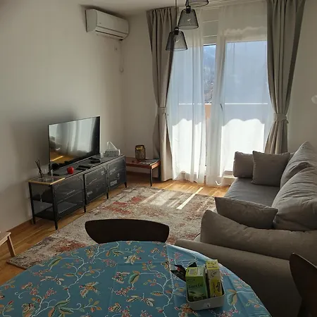 Ramonda Sa Bazenom, Appartement Vrnjačka Banja